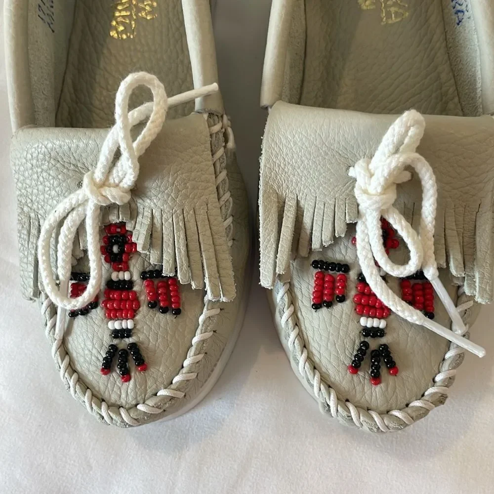 MINNETONKA LEATHER MOCCASINS.   NEW.